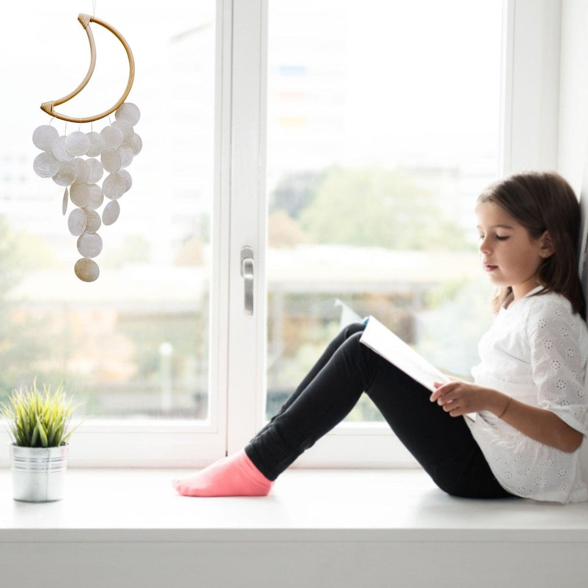 Natural Shell Wind Chime Outdoor Nordic Korean Style Decoration Hotel Dorm Home Office Wind Catcher Nursery Decor Hanging Decorations Photography Accessories Gift For Mom
